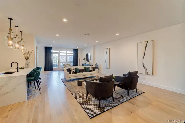 $5,250 | 30 Beekman Street, Beacon, NY 12508