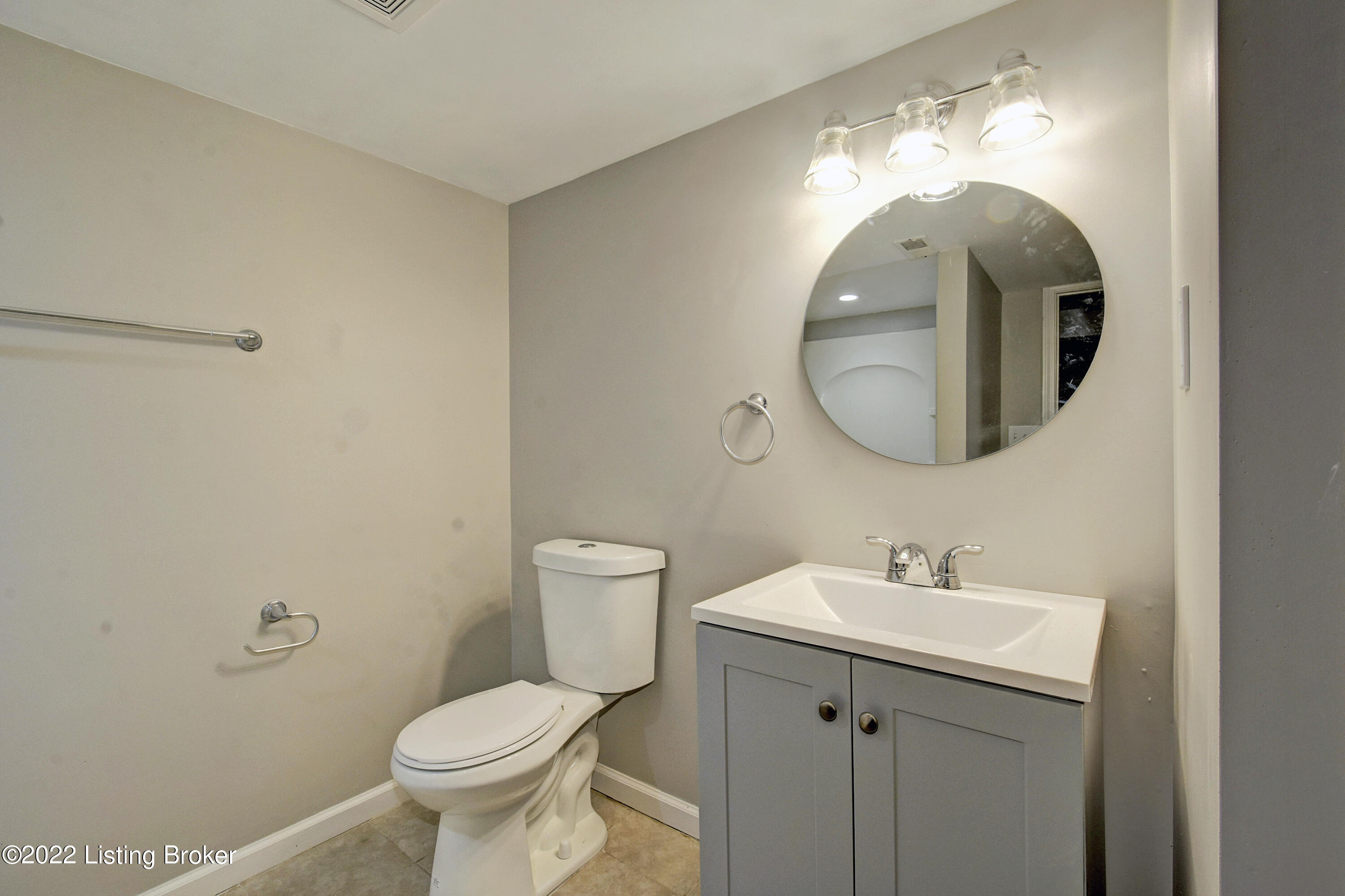 3204 Wessel Road Louisville, KY 40216 - Photo 20 of 31 _DSC4592_4_5