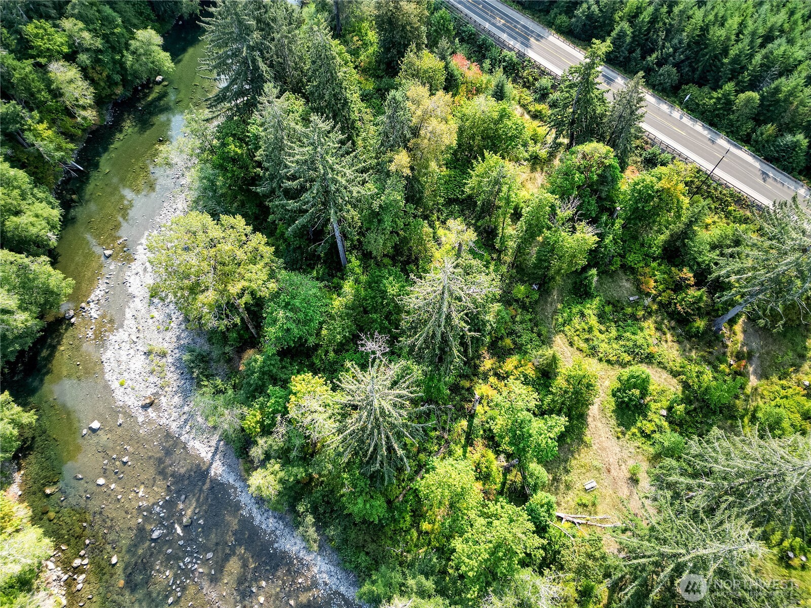 203503 Highway 101 Beaver, WA 98305 - Photo 3 of 40