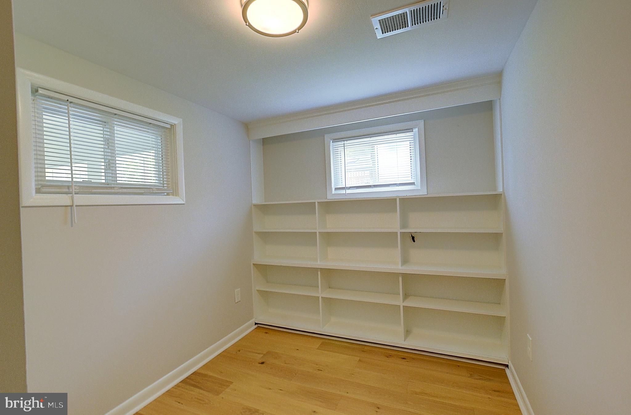 6306 Rockhurst Road Bethesda, MD 20817 - Photo 15 of 28
