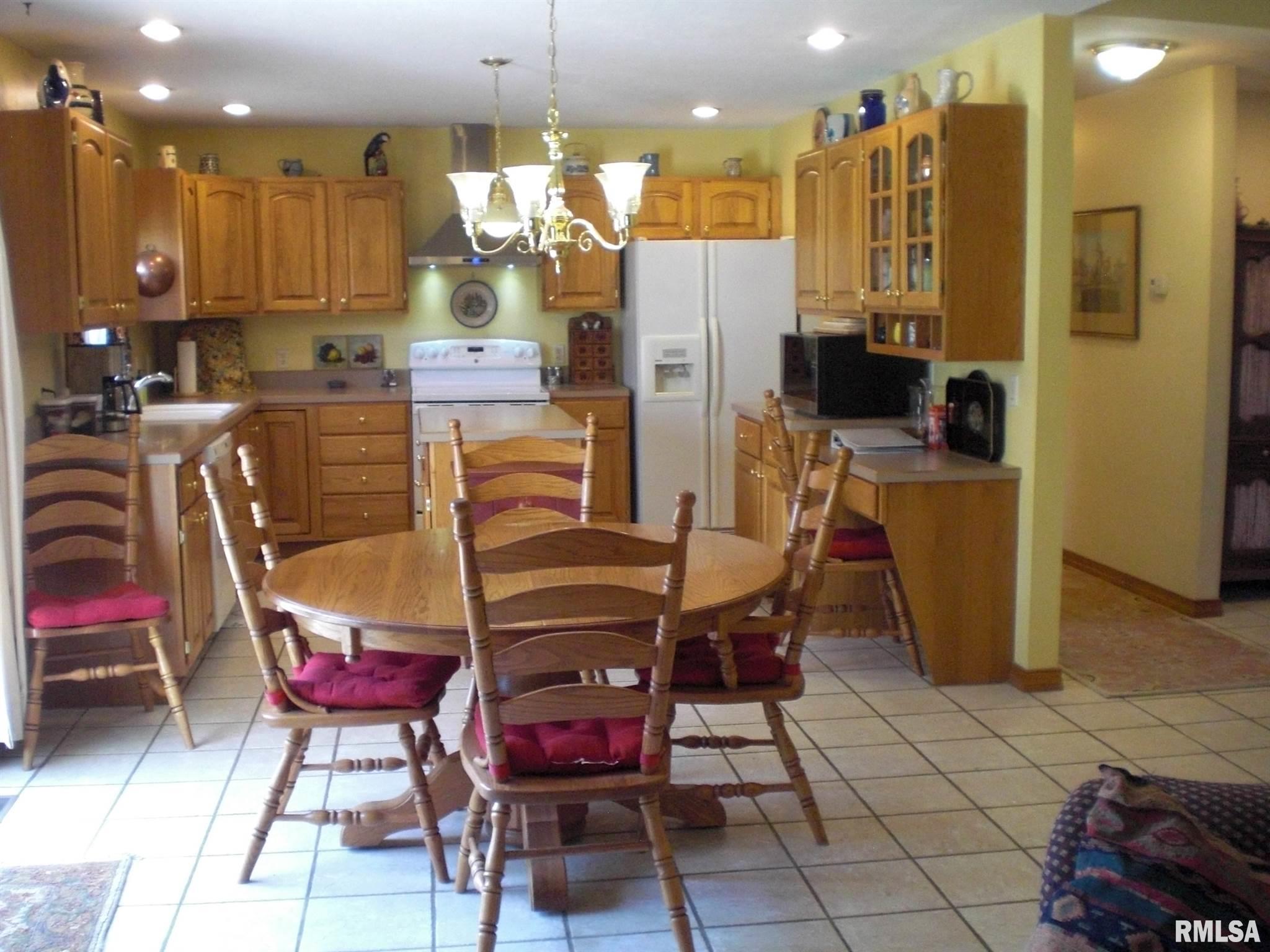 1800 Spring Garden Road Marion, IL 62959 - Photo 10 of 30