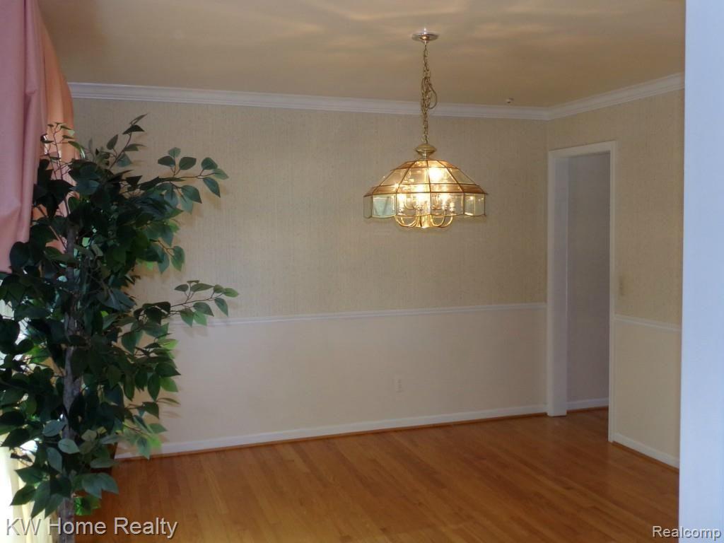 3081 Burlington Court Rochester, MI 48306 - Photo 12 of 40