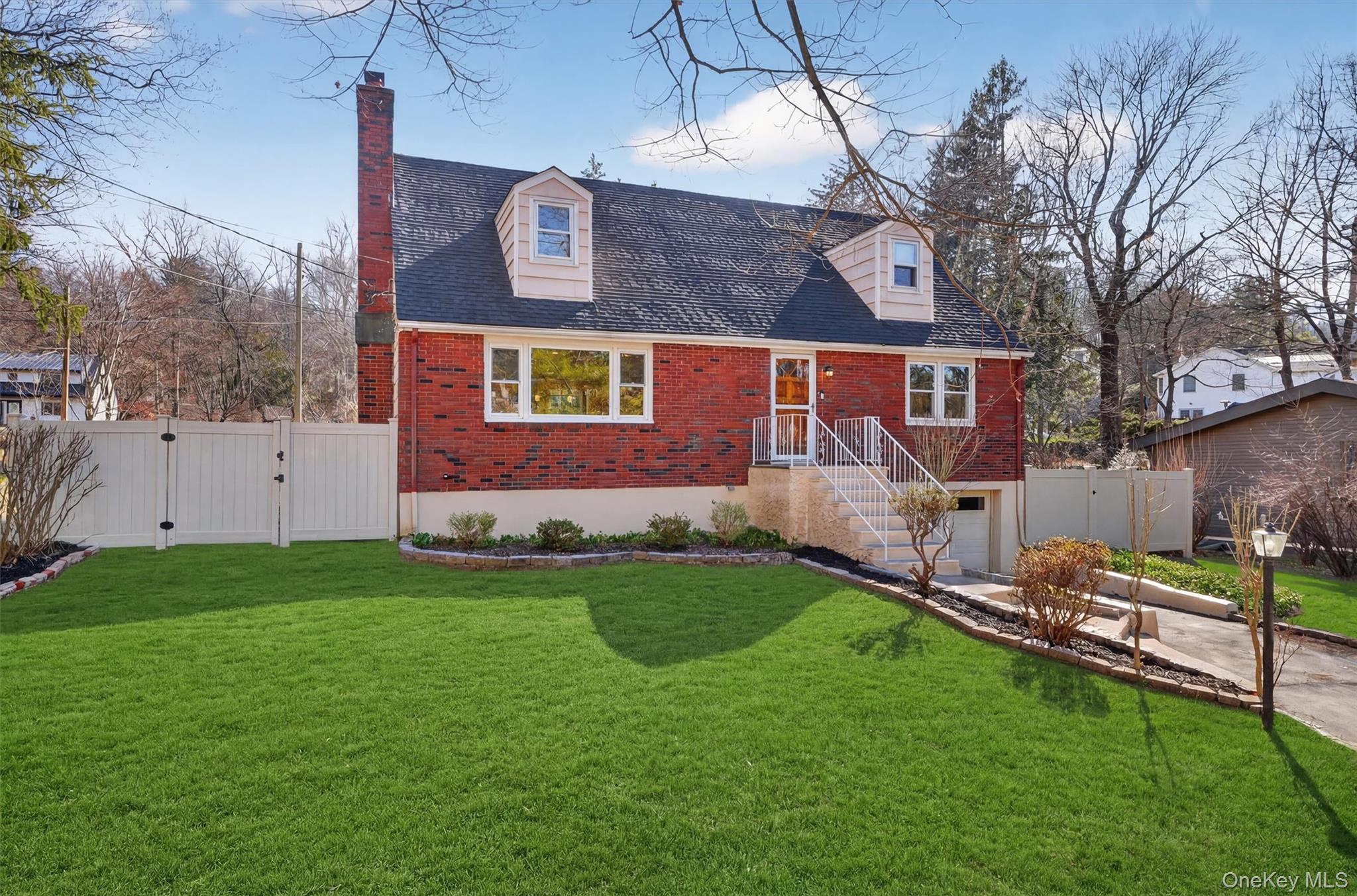 82 Taxter Road Irvington, NY 10533 - Photo 2 of 38