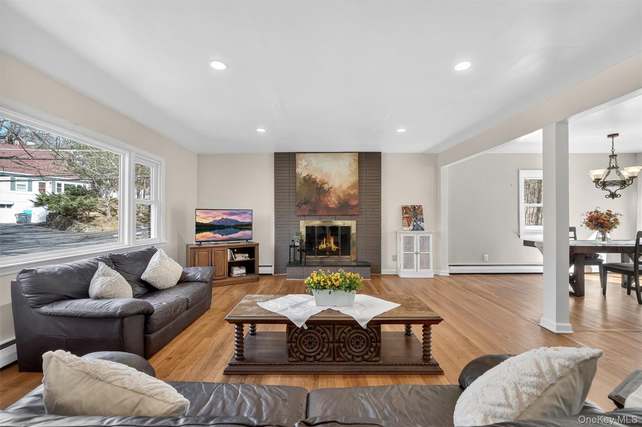 82 Taxter Road Irvington, NY 10533 - Photo 3 of 38