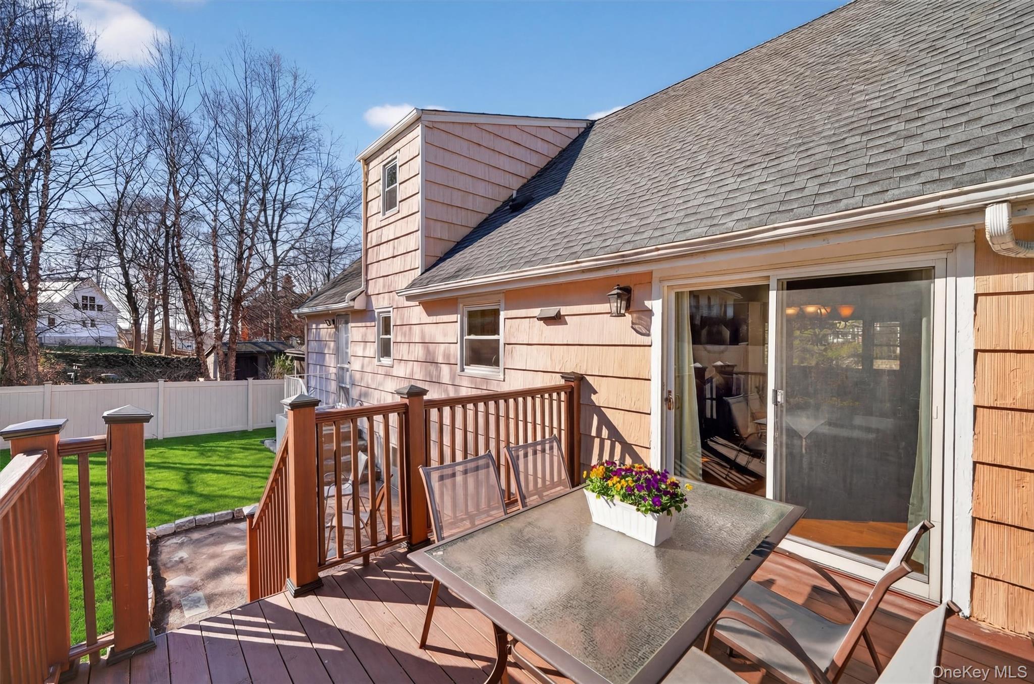 82 Taxter Road Irvington, NY 10533 - Photo 31 of 38