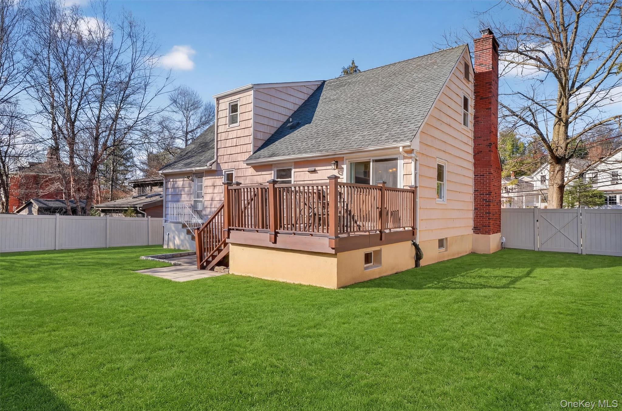 82 Taxter Road Irvington, NY 10533 - Photo 33 of 38