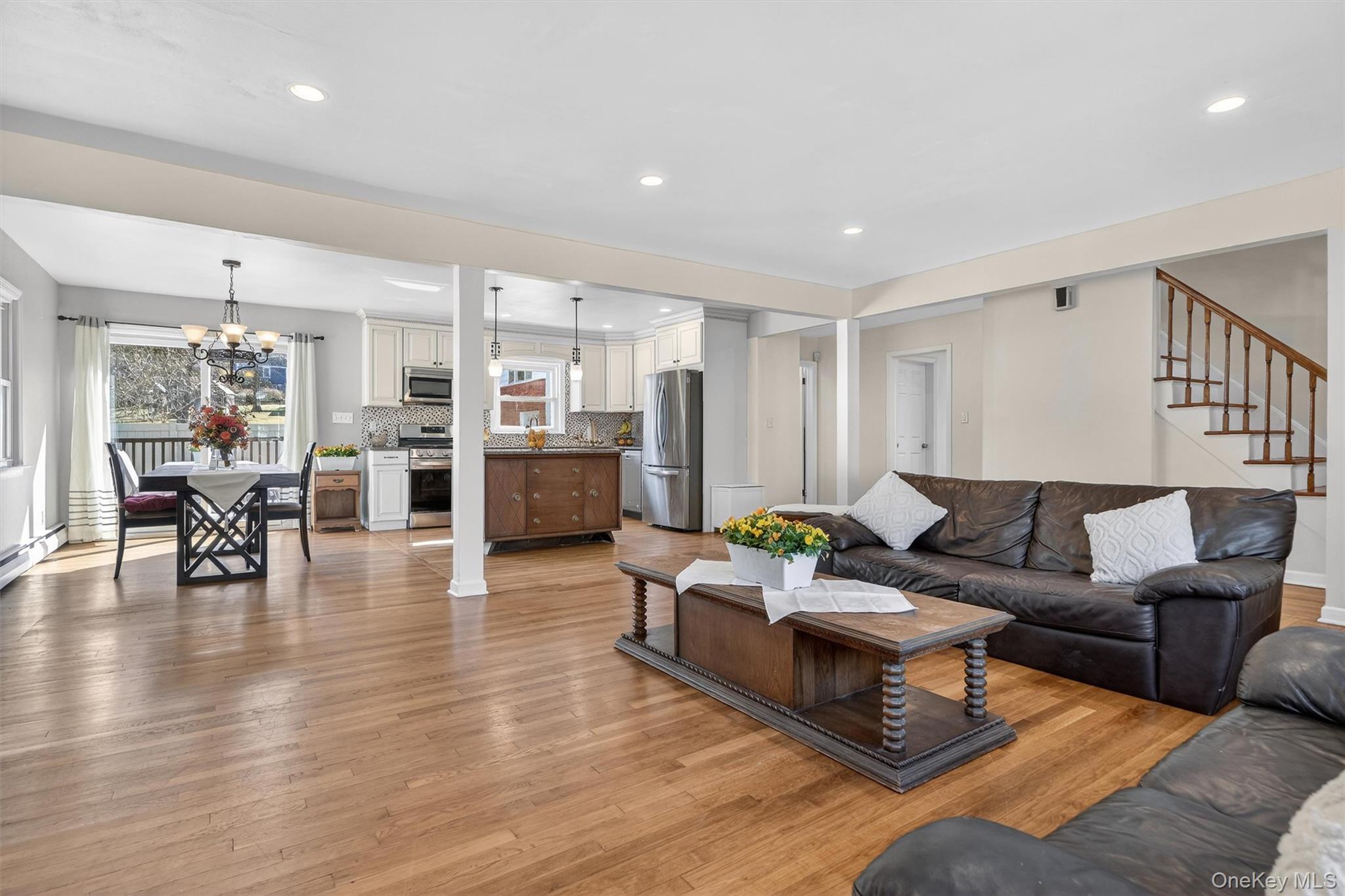 82 Taxter Road Irvington, NY 10533 - Photo 7 of 38