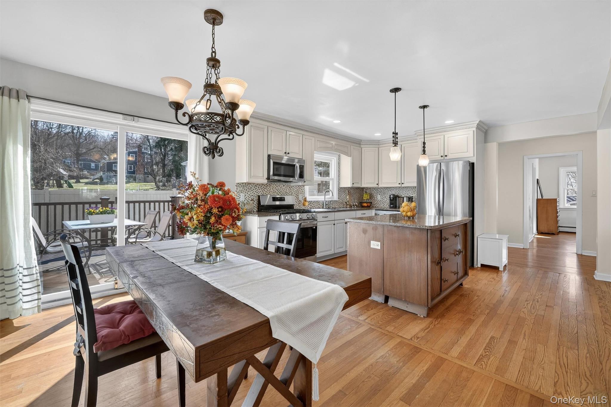 82 Taxter Road Irvington, NY 10533 - Photo 8 of 38