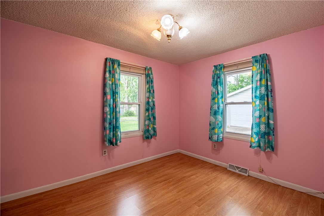 1660 West Garfield Avenue Decatur, IL 62526 - Photo 9 of 18