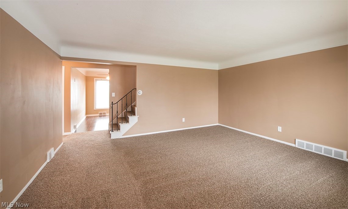 11436 Hempstead Road Garfield Heights, OH 44125 - Photo 3 of 30
