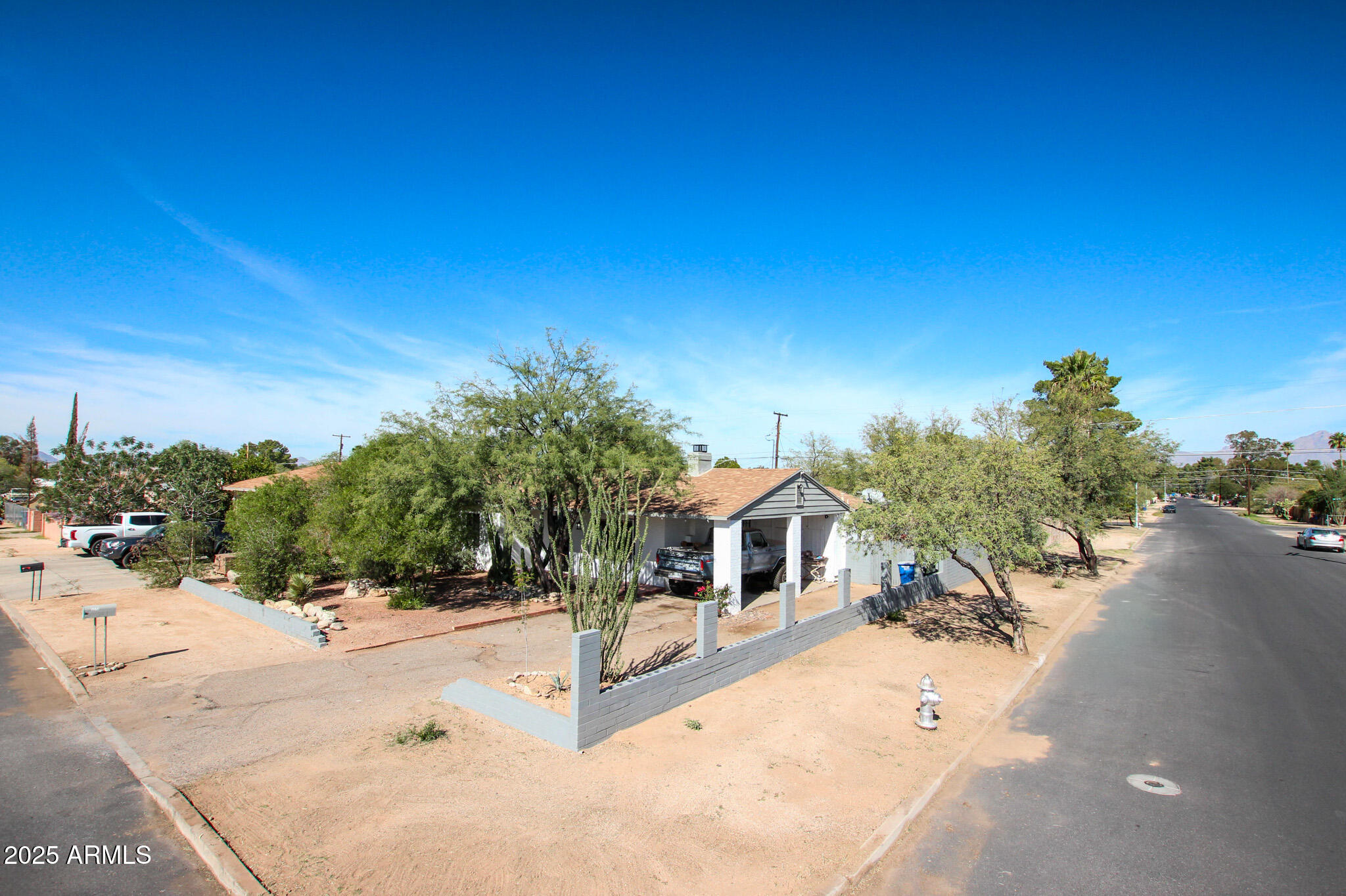3273 East 27th Street Tucson, AZ 85713 - Photo 34 of 39 a view of a terrace with yard