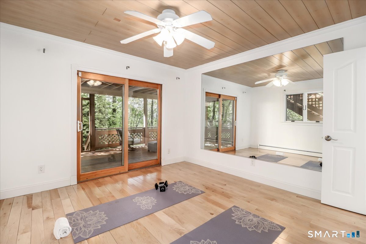10 Hillcrest Court Ridgefield, CT 06877 - Photo 35 of 40 Bedroom 7 - Currently being used as a Yoga Studio
