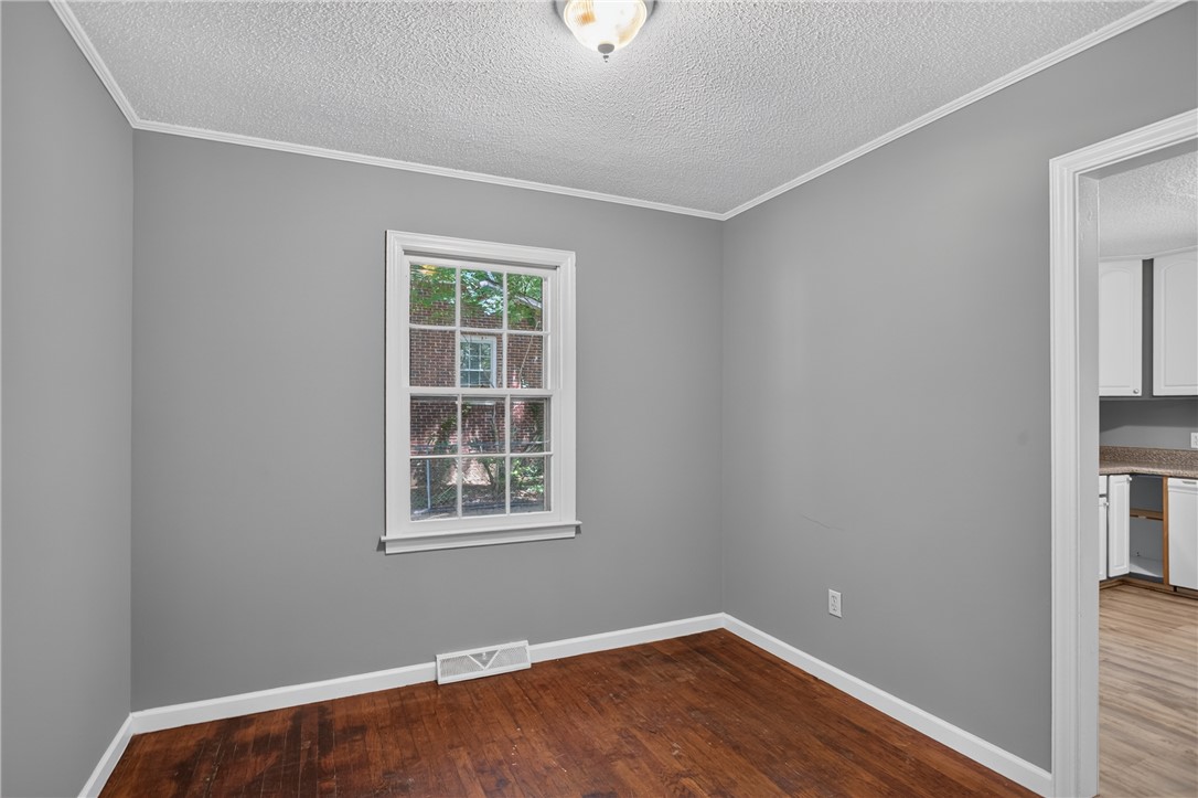 1104 White Street Pendleton, SC 29670 - Photo 5 of 34 Gallery Image 5