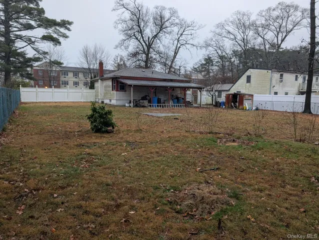 a view of a house with a outdoor space