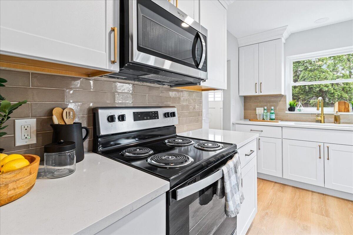 505 Fallis Road Columbus, OH 43214 - Photo 10 of 33 10-Kitchen