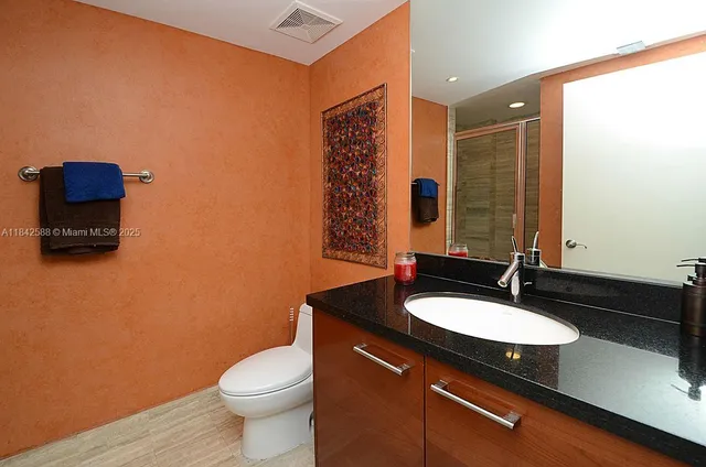 $8,990 | 101 South Fort Lauderdale Beach Boulevard, Unit 1206, Fort Lauderdale, FL 33316