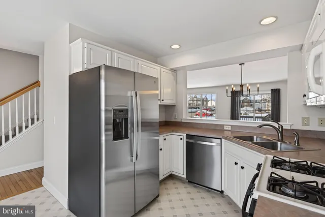 $289,900 | 1236 Cobblestone Lane, Lancaster, PA 17601