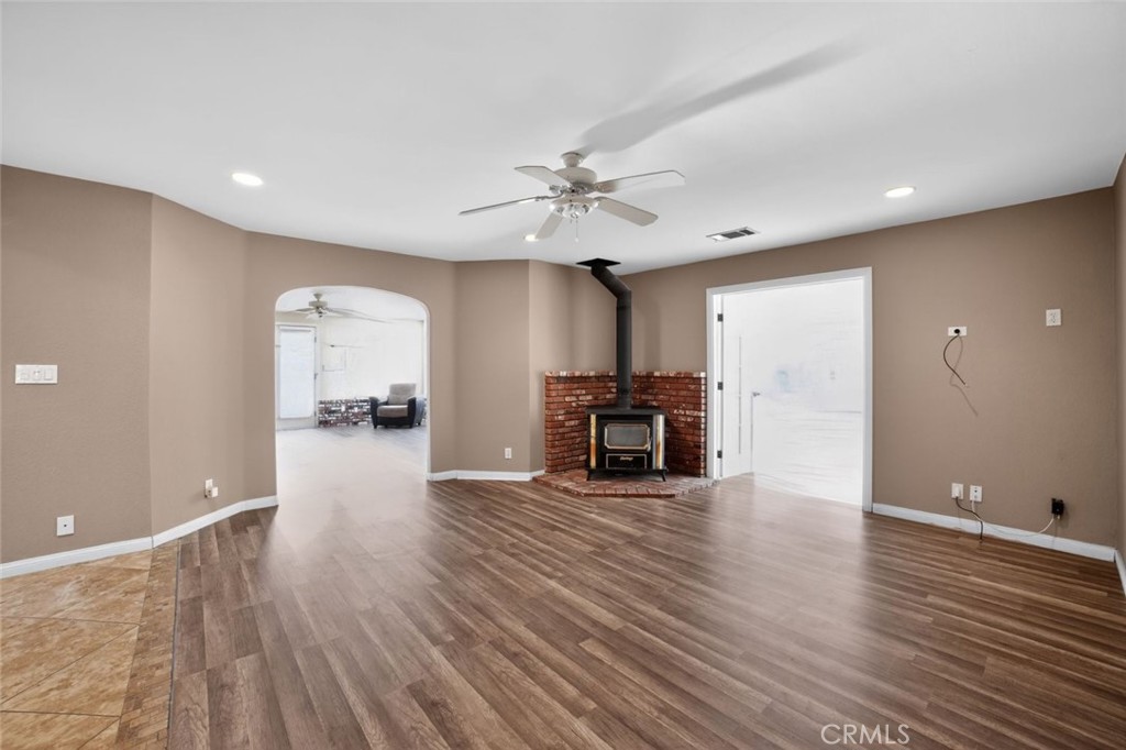 13610 Hidden Valley Road Victorville, CA 92395 - Photo 15 of 50