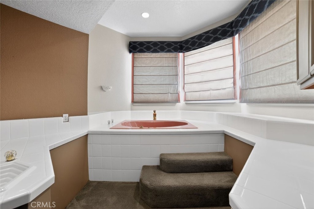 13610 Hidden Valley Road Victorville, CA 92395 - Photo 41 of 50