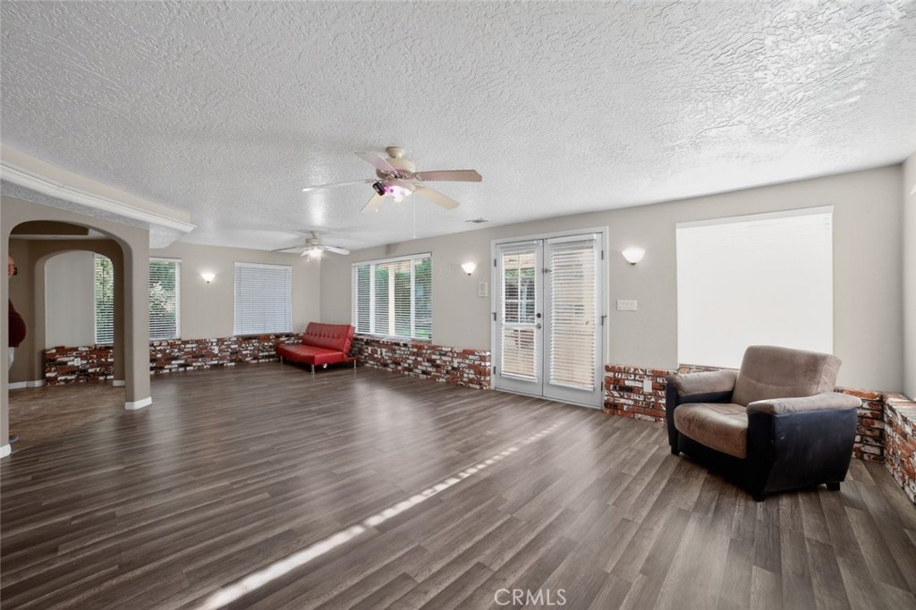 13610 Hidden Valley Road Victorville, CA 92395 - Photo 47 of 50