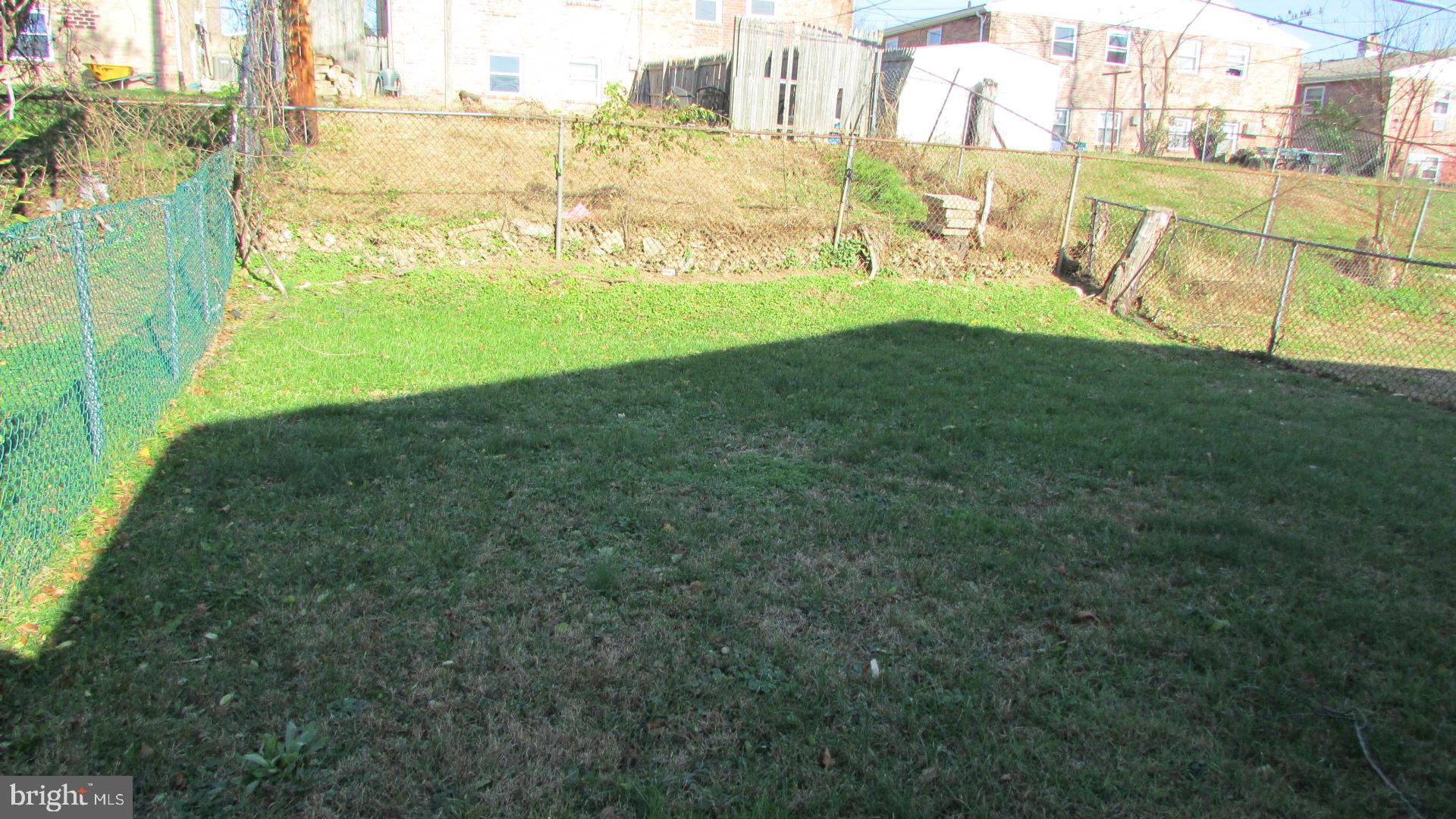 509 Avon Street Philadelphia, PA 19116 - Photo 2 of 3