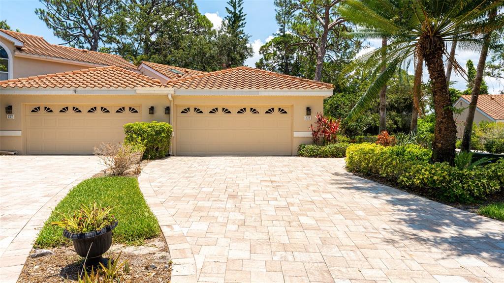 235 Woods Point Road Osprey, FL 34229 - Photo 2 of 59 Gallery Image 2