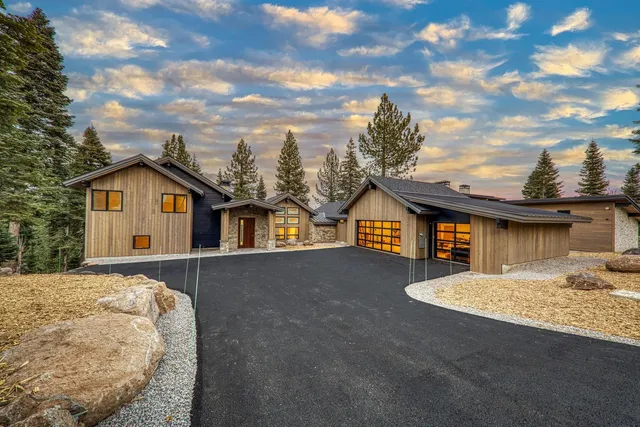 $6,995,000 | 9348 Nine Bark Road, Truckee, CA 96161