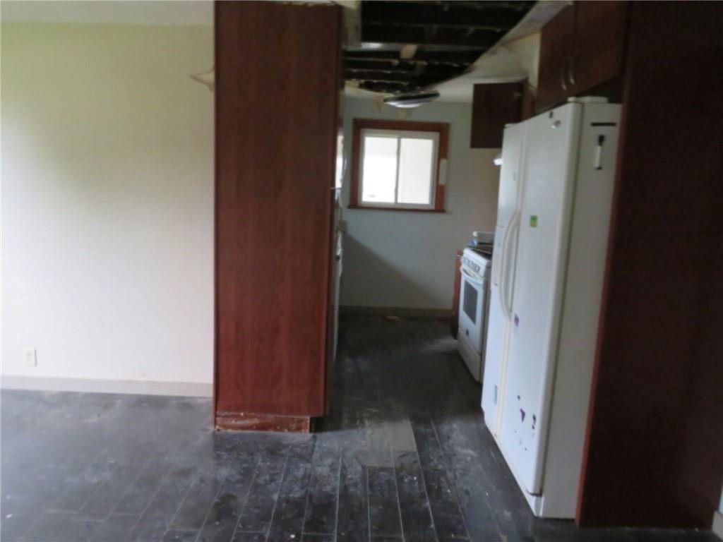 1878 Bakerstown Road Tarentum, PA 15084 - Photo 6 of 28