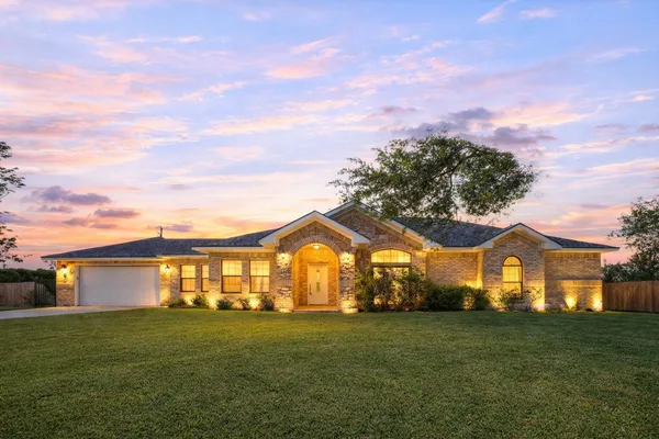 $425,000 | 319 Pinedale Avenue, Arcola, TX 77583