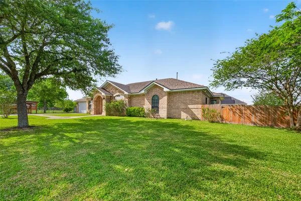 $425,000 | 319 Pinedale Avenue, Arcola, TX 77583