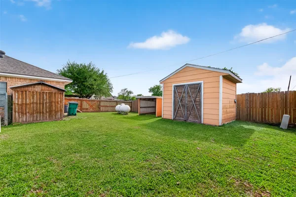 $425,000 | 319 Pinedale Avenue, Arcola, TX 77583