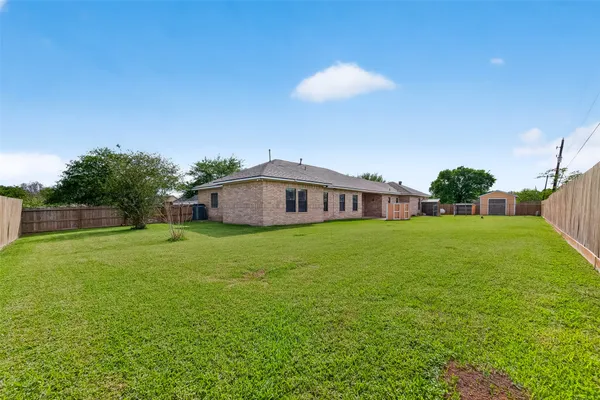 $425,000 | 319 Pinedale Avenue, Arcola, TX 77583