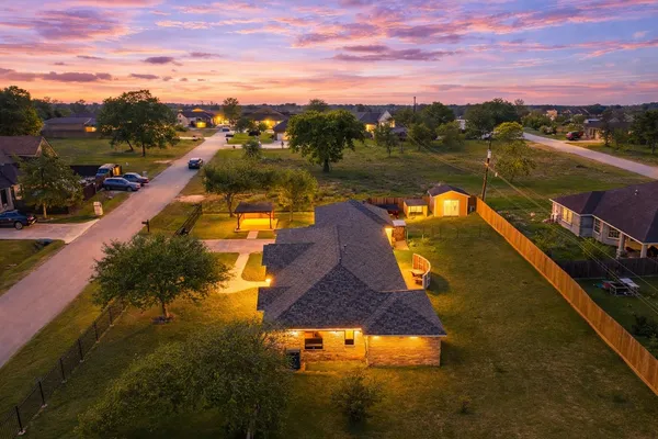 $425,000 | 319 Pinedale Avenue, Arcola, TX 77583