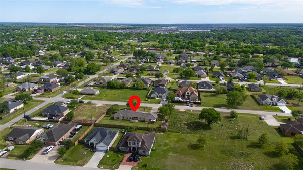 $425,000 | 319 Pinedale Avenue, Arcola, TX 77583