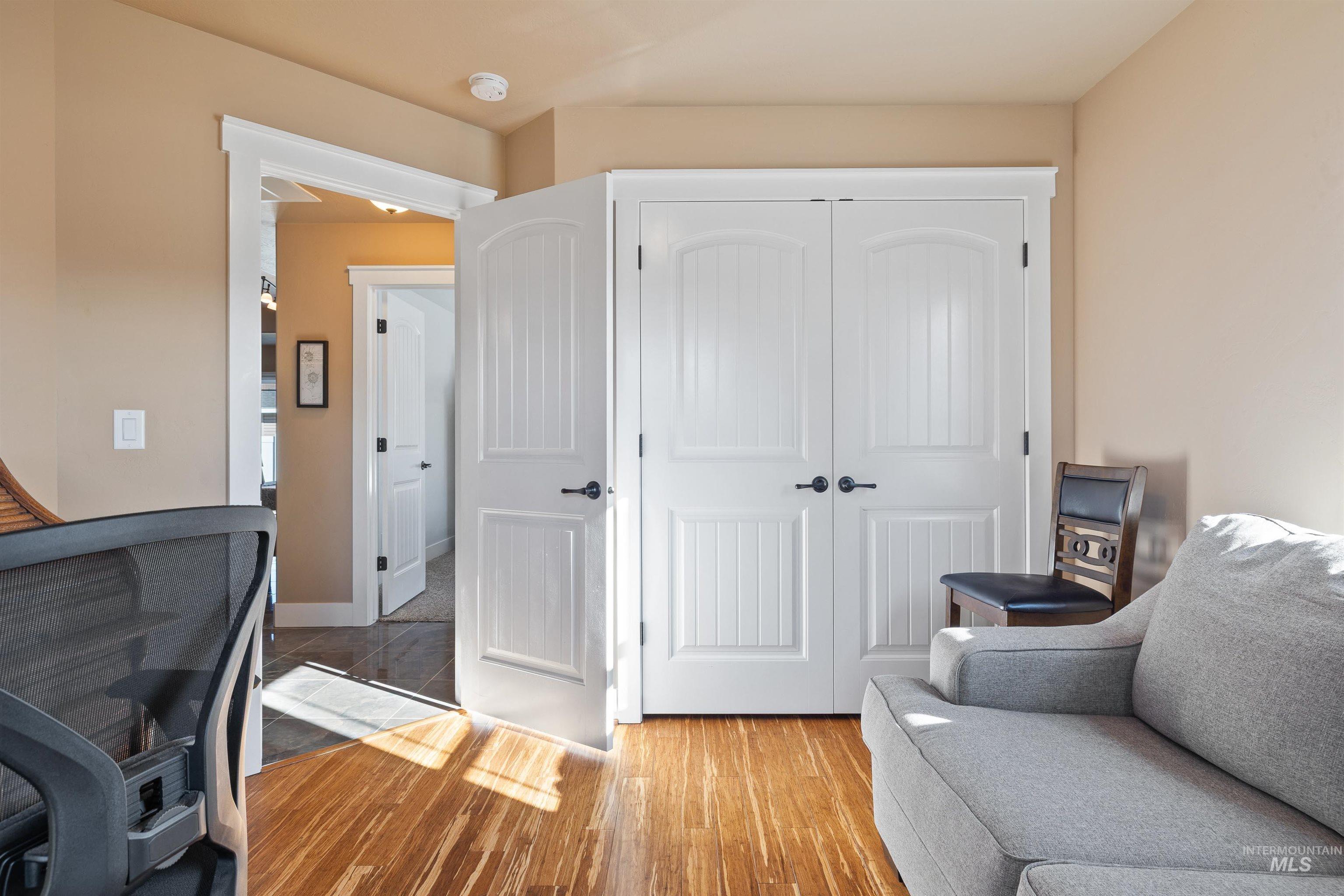 330 Arrowhead Path Twin Falls, ID 83301 - Photo 19 of 37 Sitting room featuring light wood-style floors