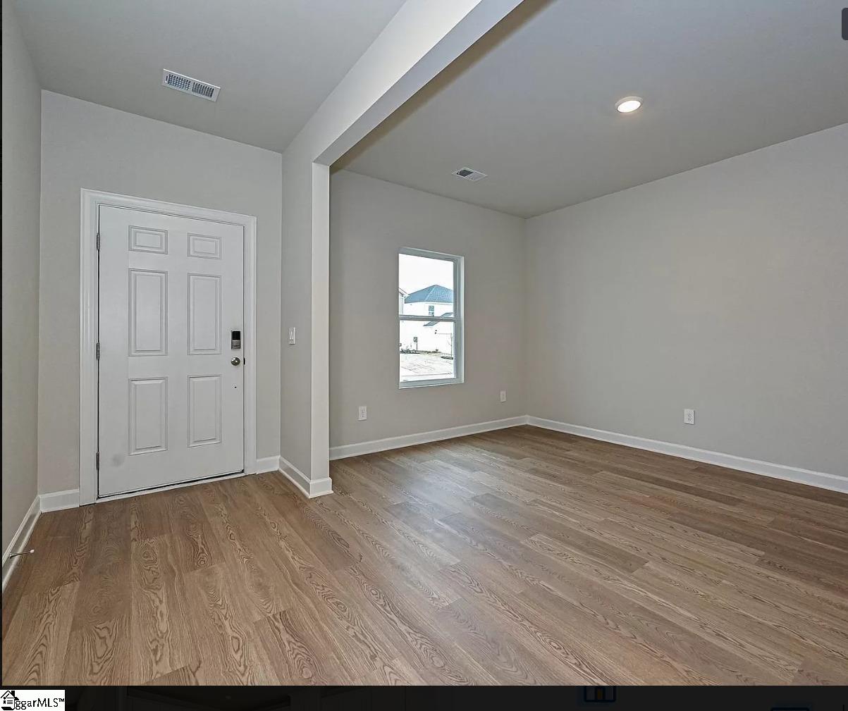 301 Lavinia Circle Duncan, SC 29334 - Photo 3 of 33