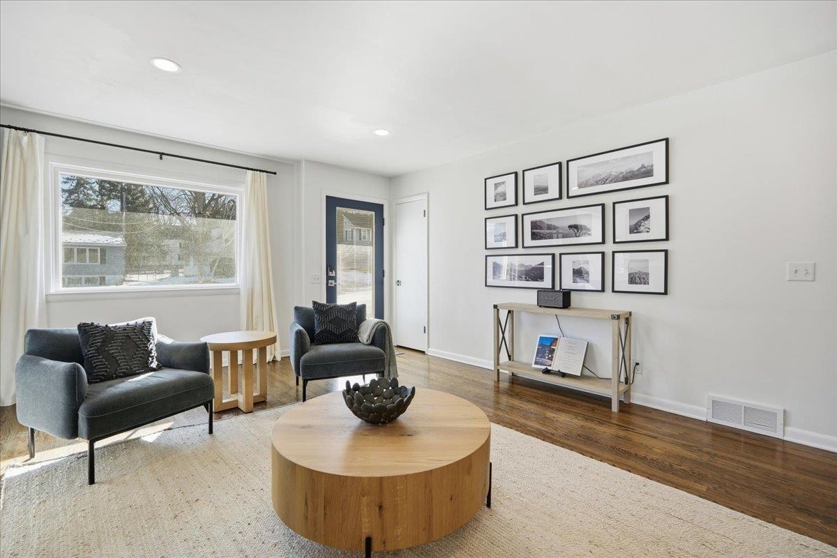 3714 Odana Road Madison, WI 53711 - Photo 7 of 40