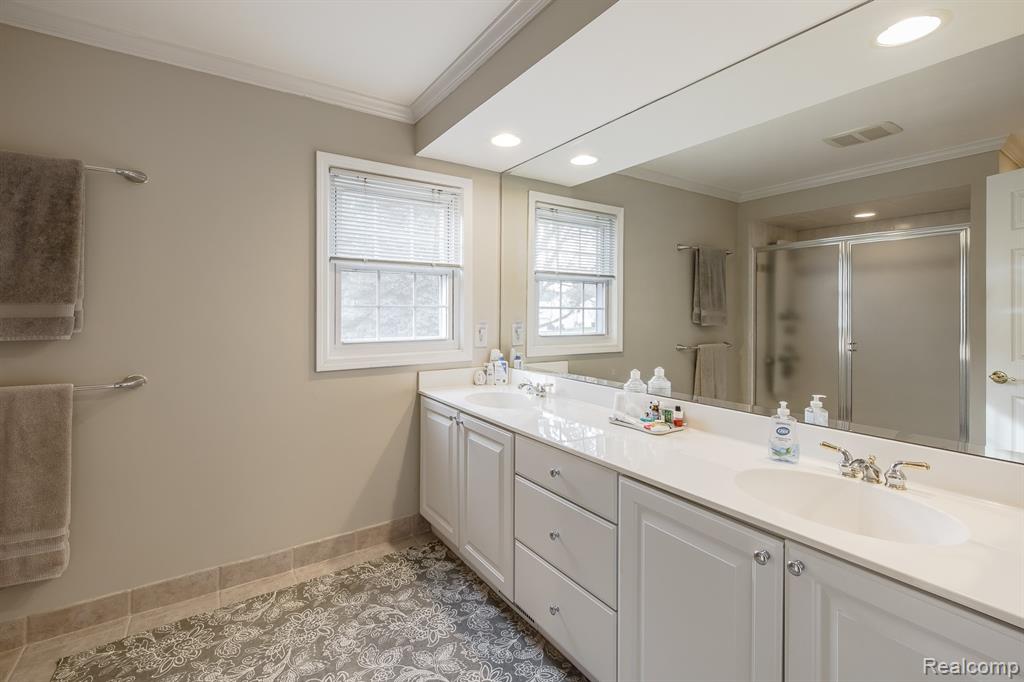 1145 East Fairview Lane Rochester Hills, MI 48306 - Photo 10 of 19