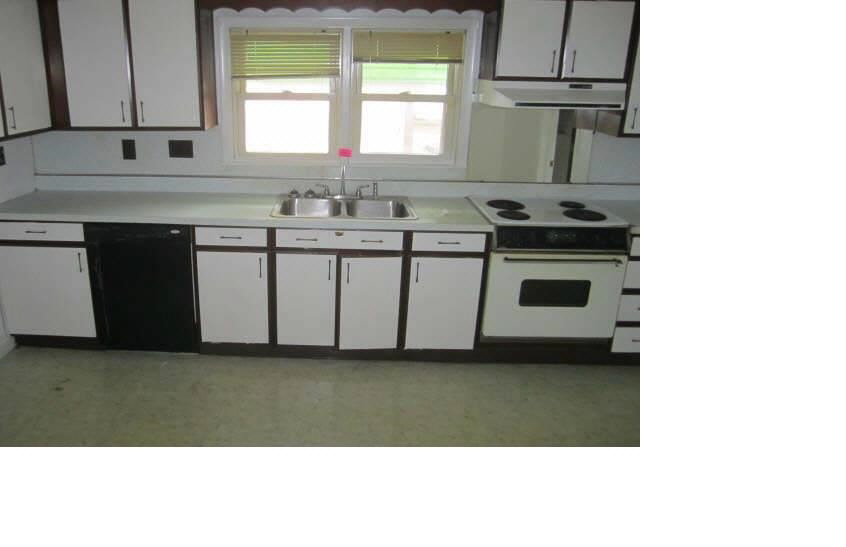 102 South Claypool Road Muncie, IN 47303 - Photo 3 of 7