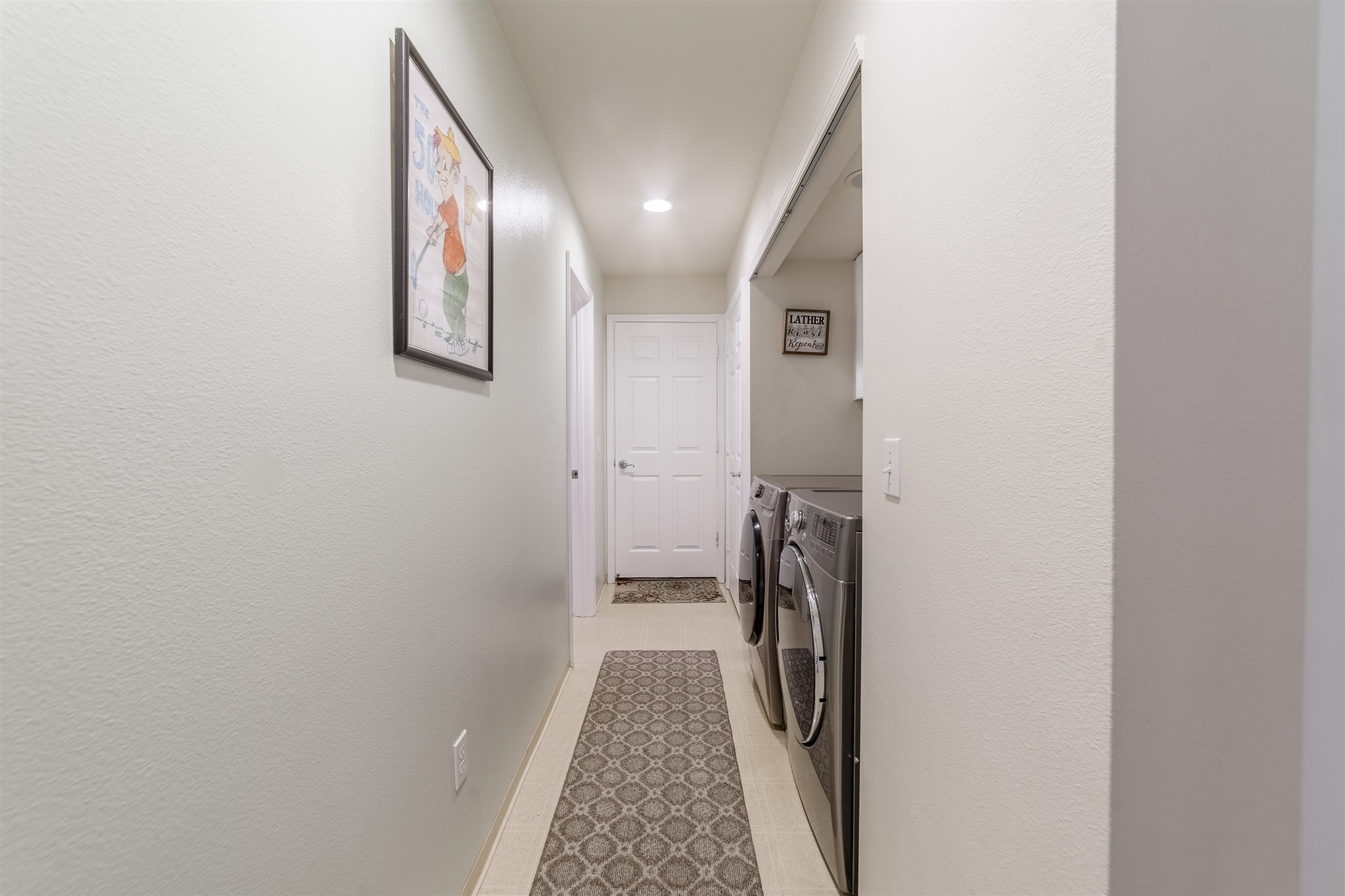 121 Molehulehu Loop Kahului, HI 96732 - Photo 25 of 43 a view of entryway