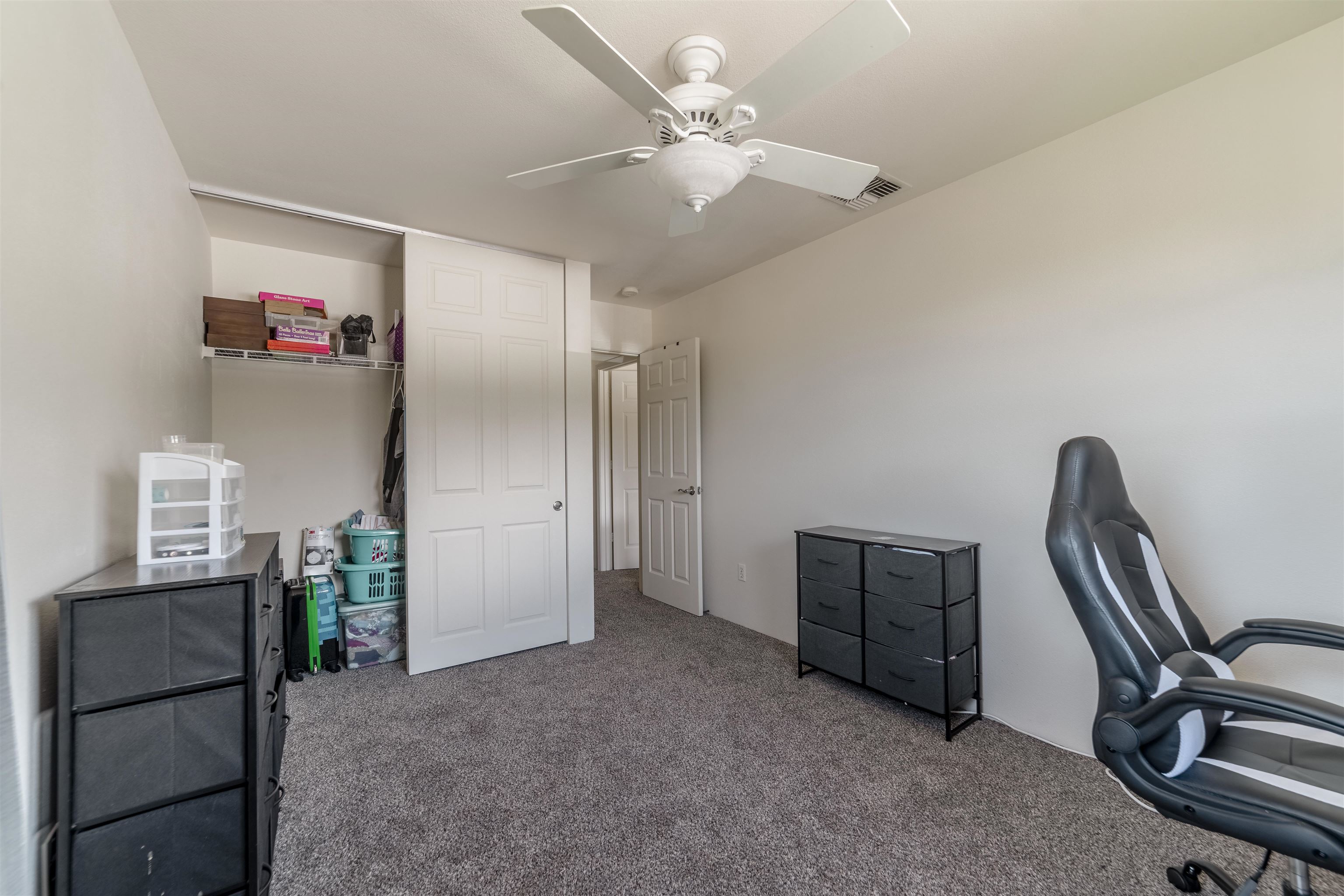 121 Molehulehu Loop Kahului, HI 96732 - Photo 27 of 43 a view of a workspace with furniture