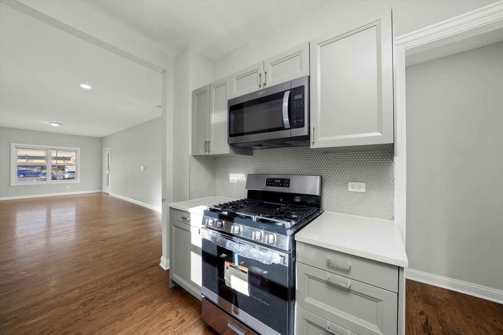 607 North 9th Avenue Maywood, IL 60153 - Photo 17 of 47