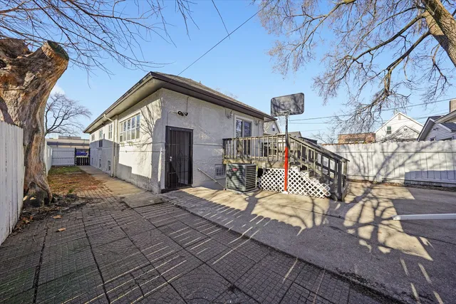 $350,000 | 607 North 9th Avenue, Maywood, IL 60153