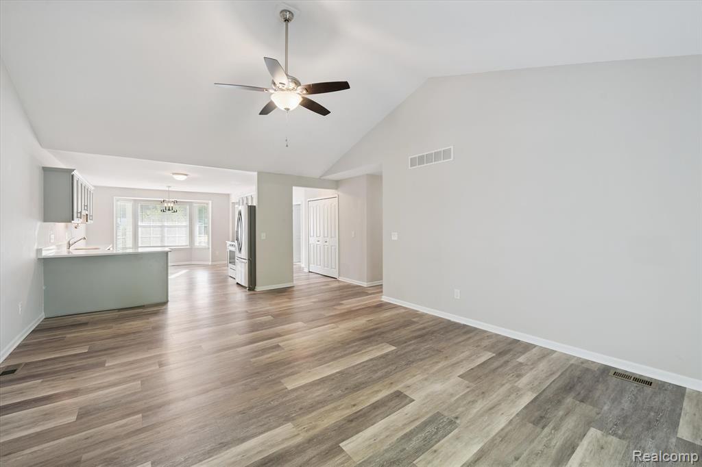 816 Nelson's Ridge Drive Howell, MI 48843 - Photo 5 of 36