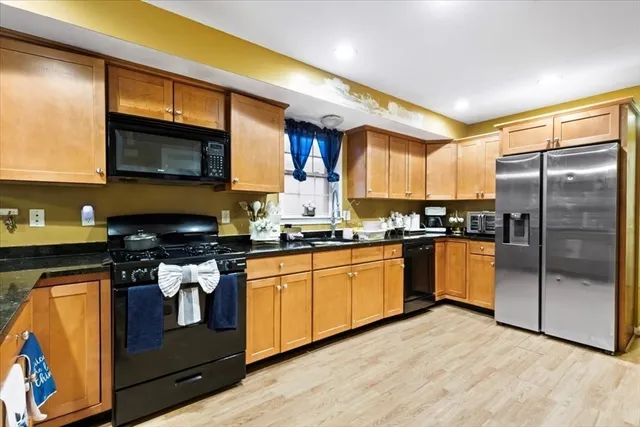 $925,000 | 147 South Avenue, Whitman, MA 02382