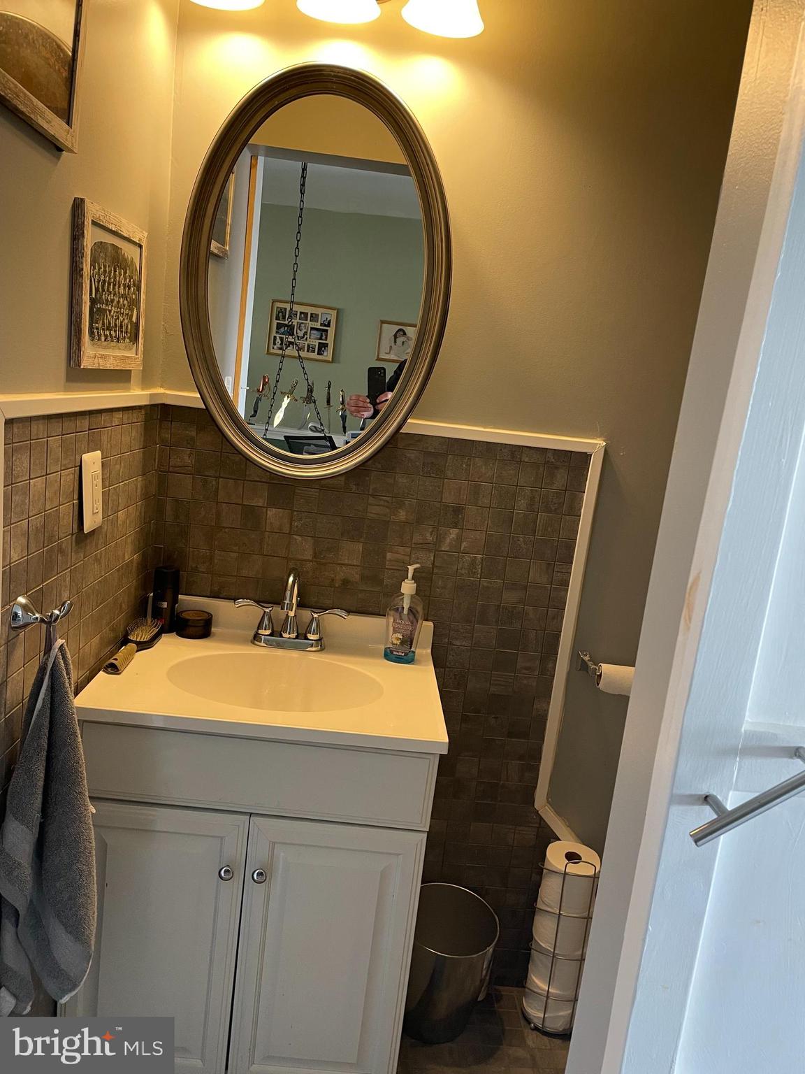 6532 Keystone Street Philadelphia, PA 19135 - Photo 3 of 23 Gallery Image 3