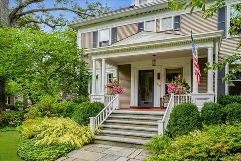 $2,599,000 | 832 Forest Avenue, Wilmette, IL 60091