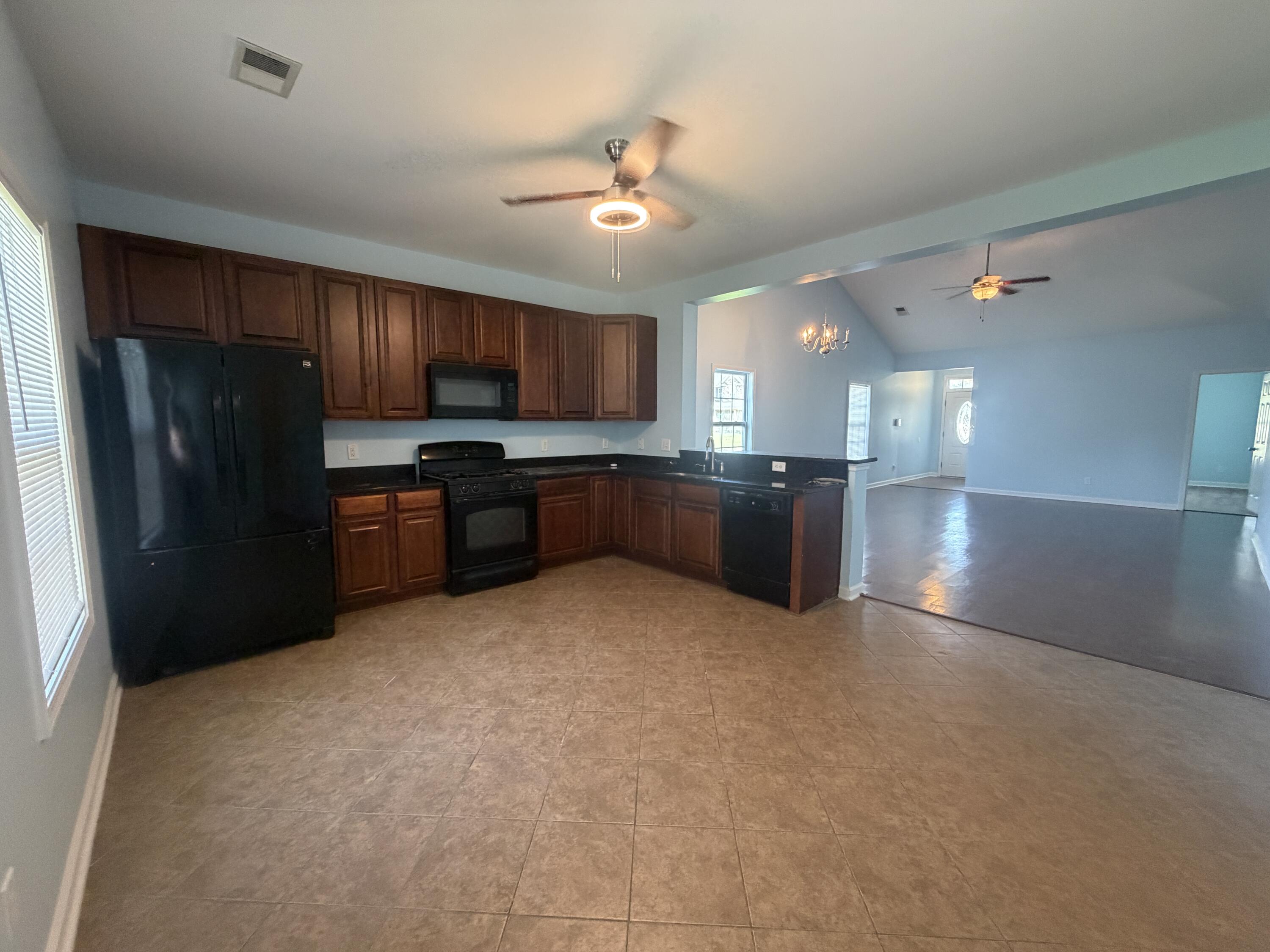 3665 Galloway Lane Sumter, SC 29154 - Photo 9 of 42 IMG_2449