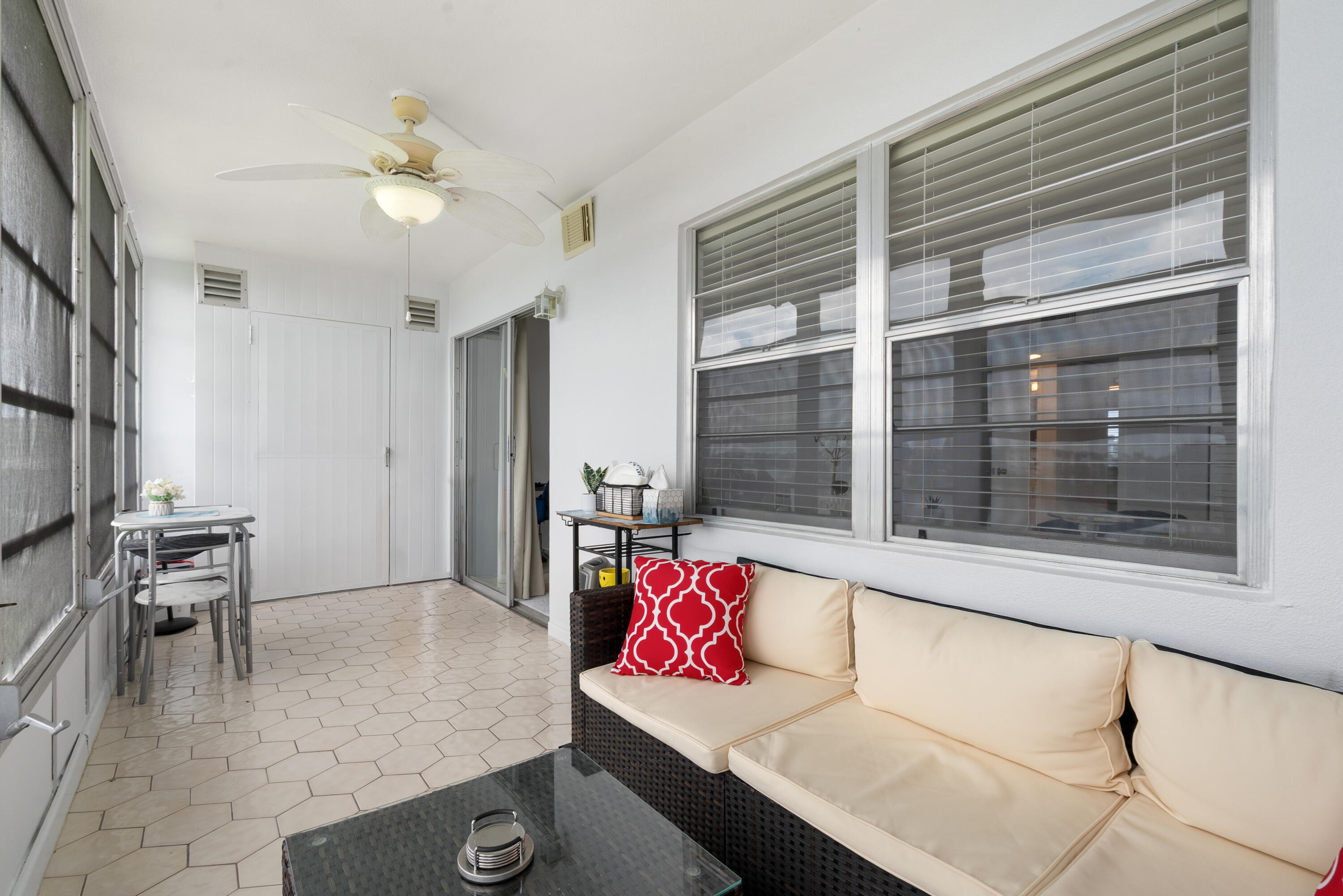 4060 Cornwall C Boca Raton, FL 33434 - Photo 18 of 25 DSC03229