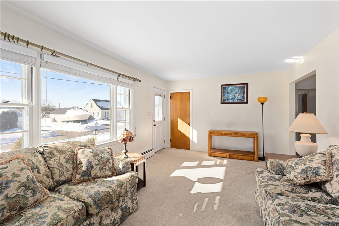 106 Wannamoisett Road East Providence, RI 02914 - Photo 16 of 32